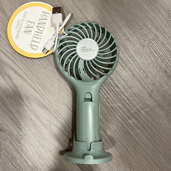 TARGET rechargeable handheld fan - Picture 3 of 3